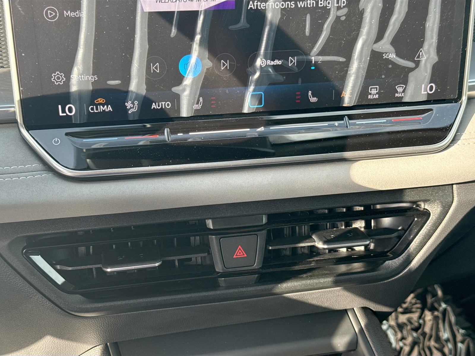 2026 Volkswagen Tiguan - Photo 14