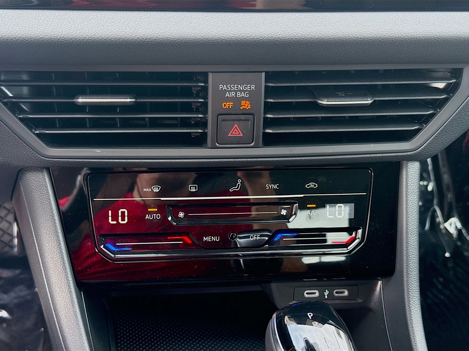 2026 Volkswagen Jetta - Photo 14