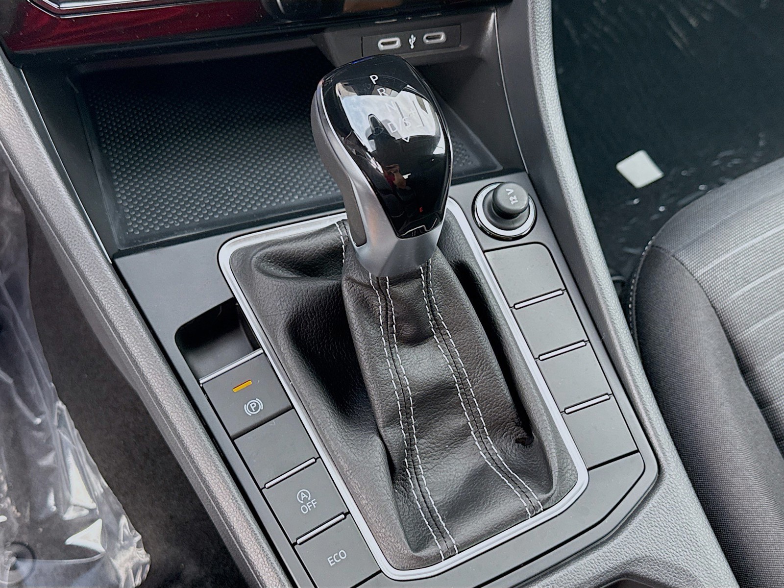2026 Volkswagen Jetta - Photo 15