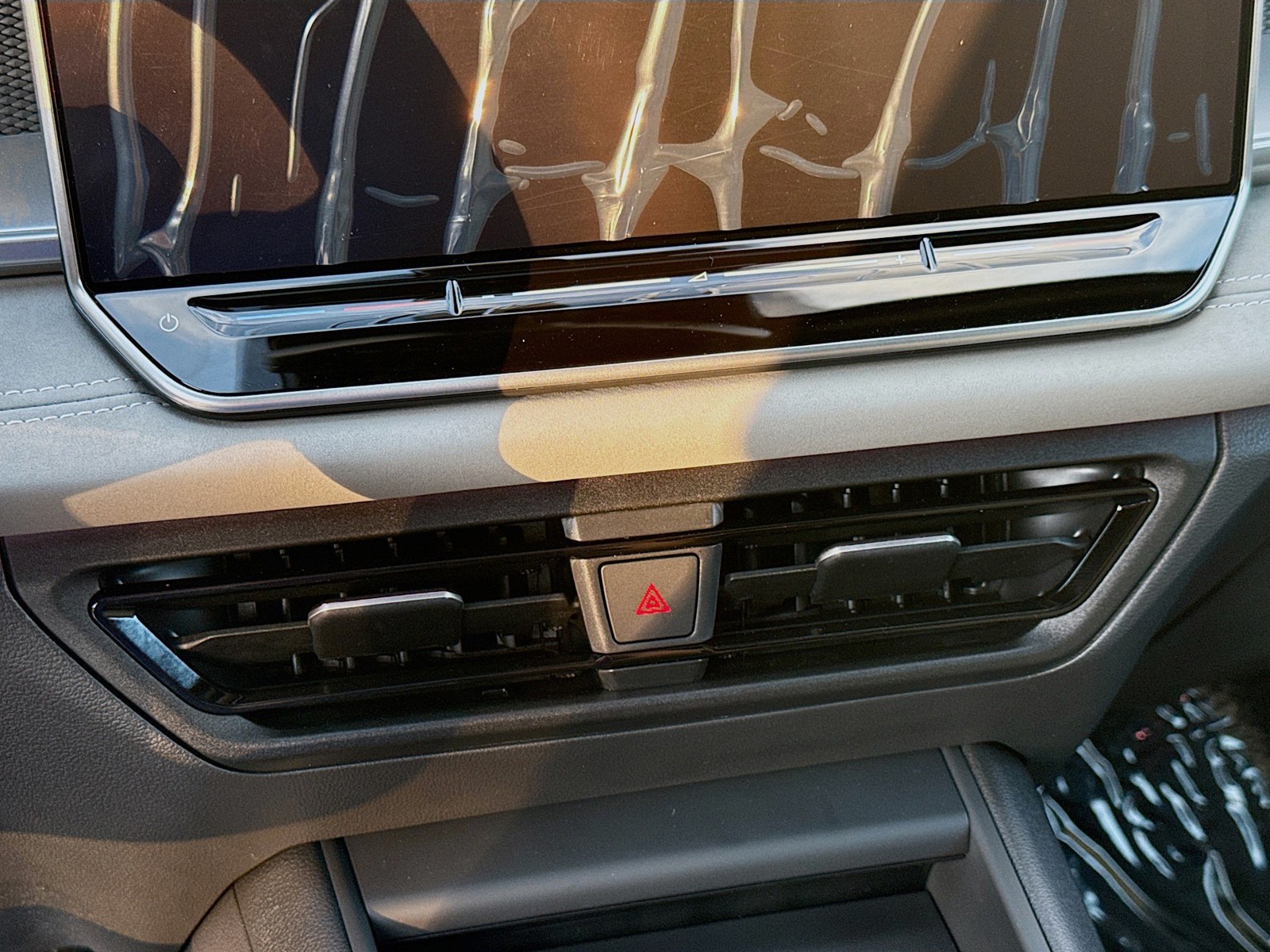 2026 Volkswagen Tiguan - Photo 14