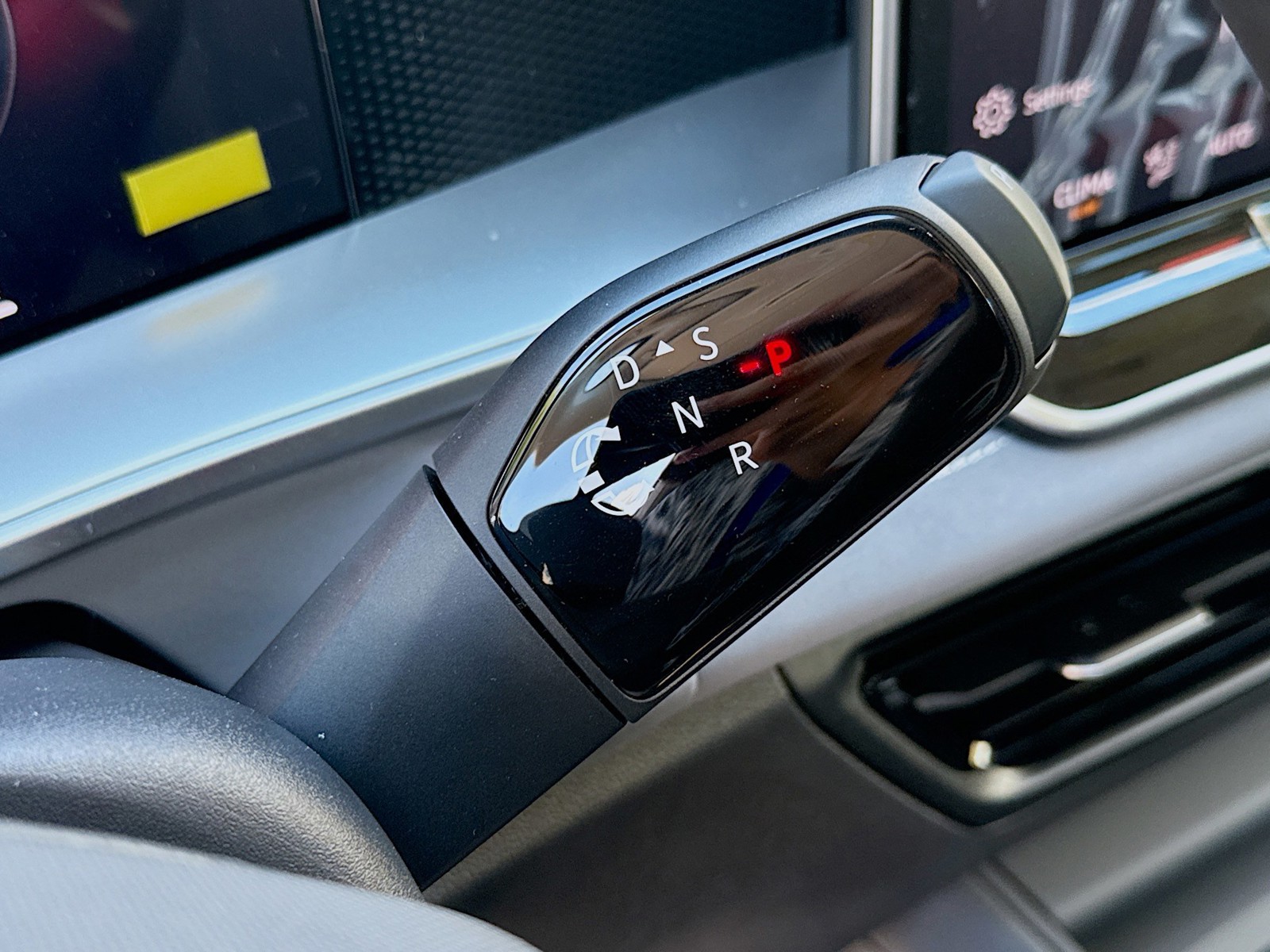 2026 Volkswagen Tiguan - Photo 15