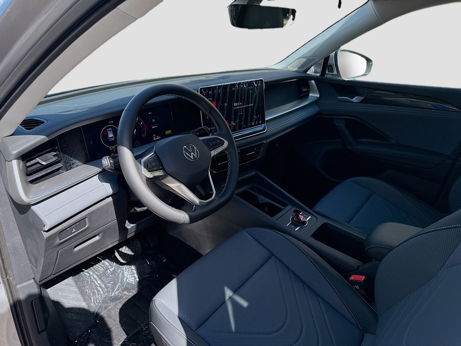 2026 Volkswagen Tiguan - Photo 9