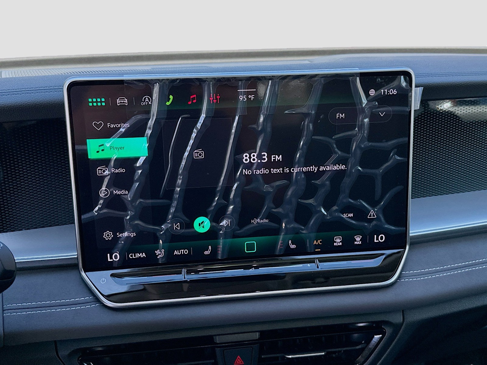 2026 Volkswagen Tiguan - Photo 12