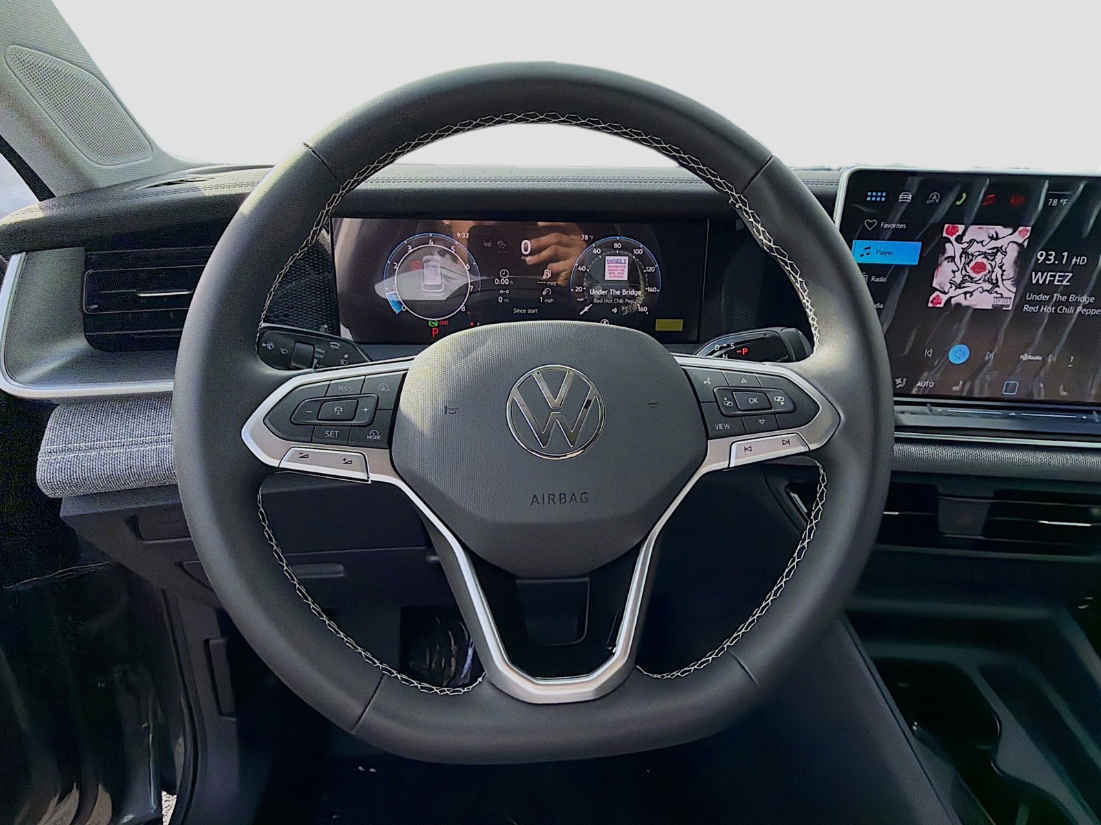 2026 Volkswagen Tiguan - Photo 10