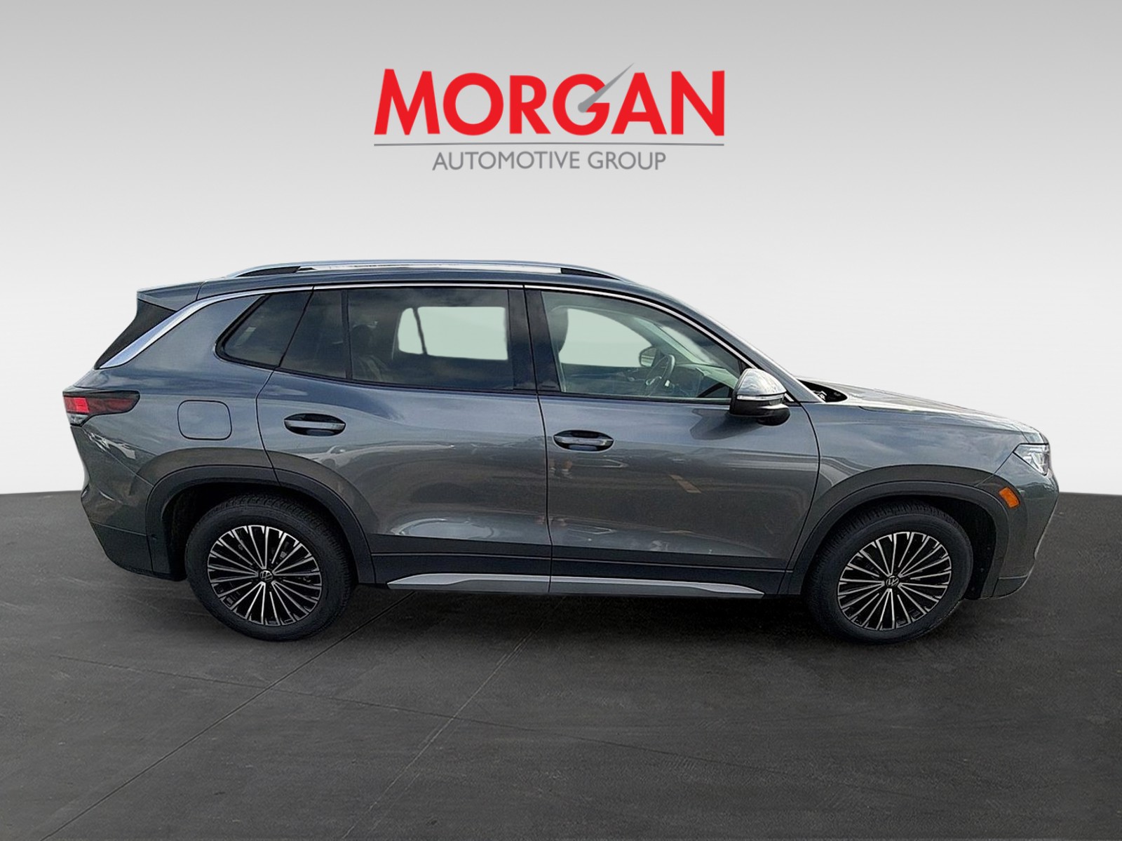 2026 Volkswagen Tiguan - Photo 8