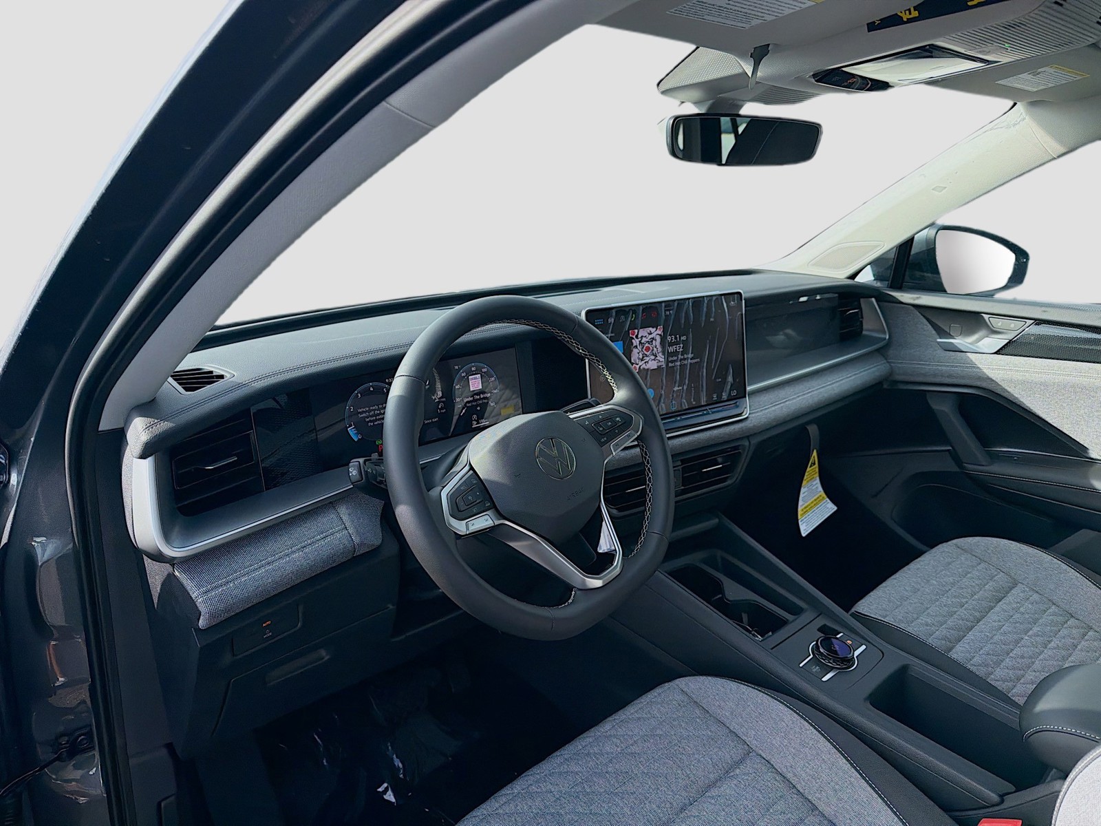 2026 Volkswagen Tiguan - Photo 9