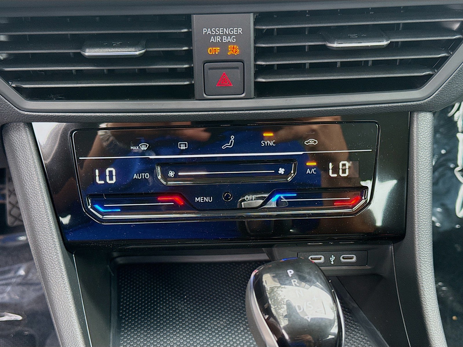 2026 Volkswagen Jetta - Photo 14