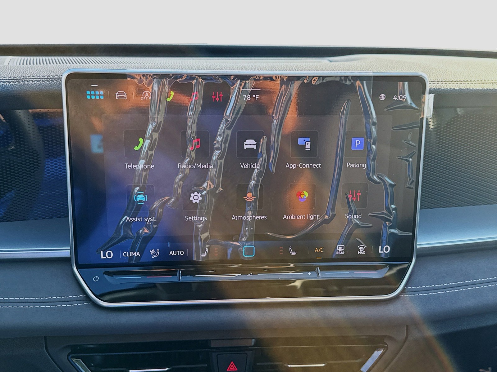 2026 Volkswagen Tiguan - Photo 12