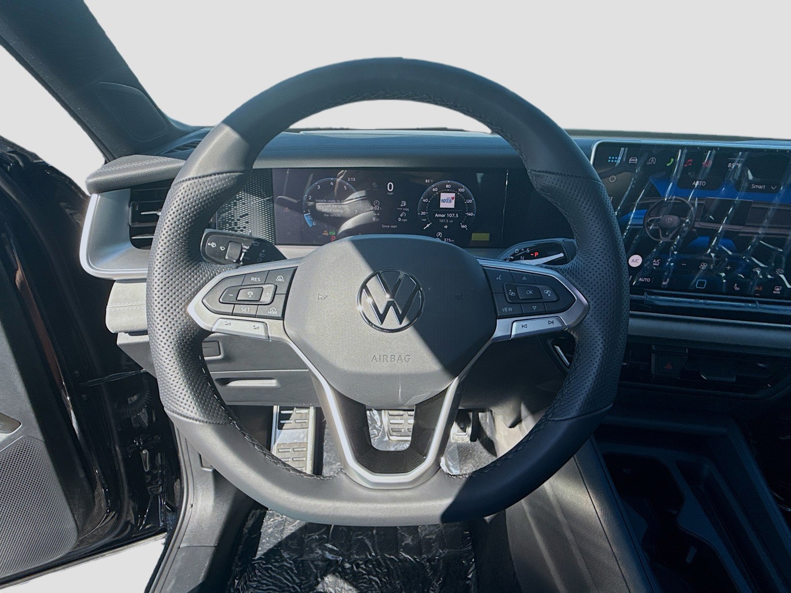 2026 Volkswagen Tiguan - Photo 10