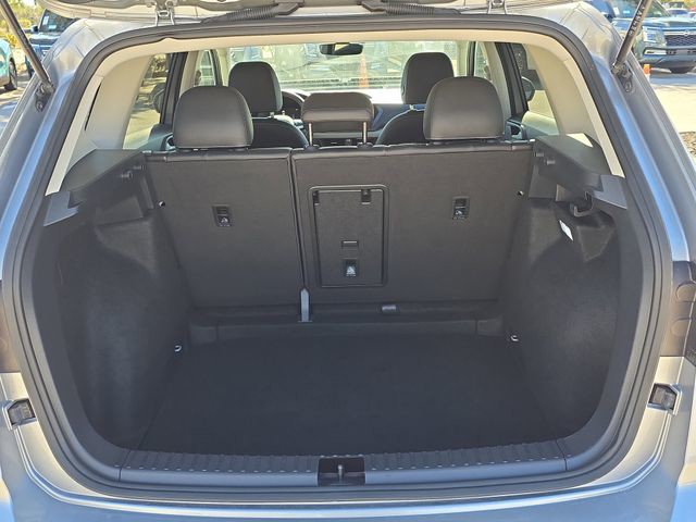2024 Volkswagen Taos - Photo 12