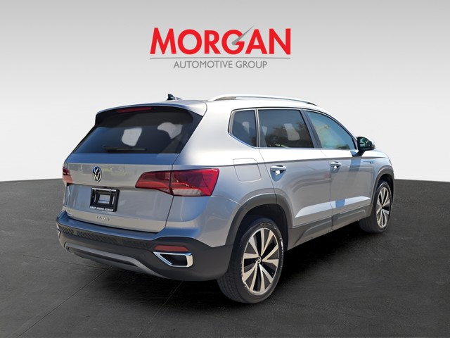2024 Volkswagen Taos - Photo 6