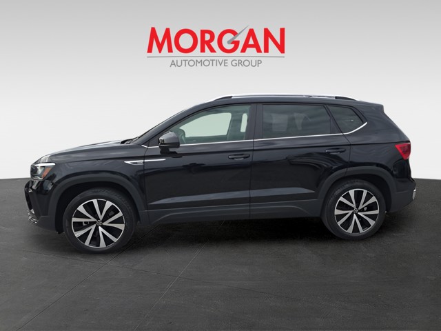 2024 Volkswagen Taos - Photo 8