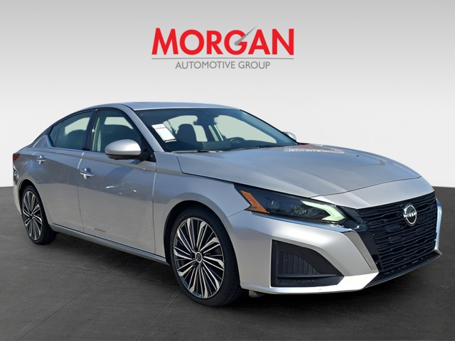 2023 Nissan Altima - Photo 2