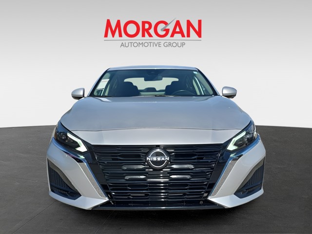 2023 Nissan Altima - Photo 4