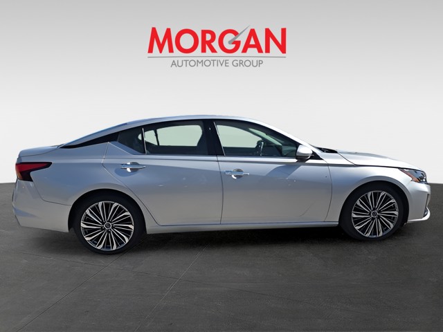 2023 Nissan Altima - Photo 9