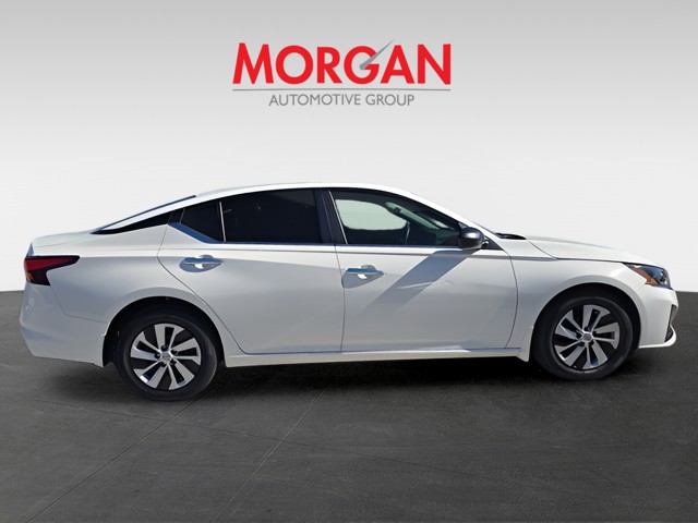 2025 Nissan Altima - Photo 9