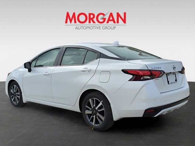 2025 Nissan Versa - Photo 5