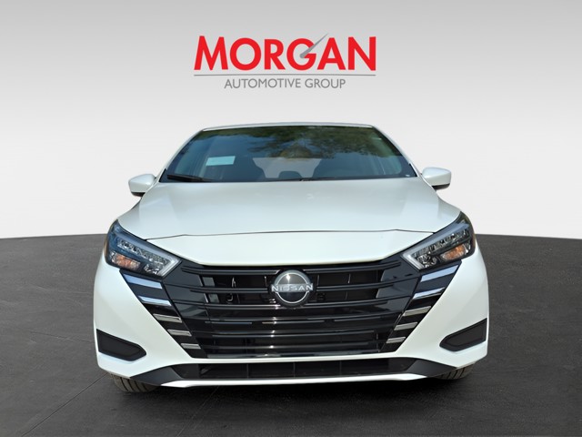 2025 Nissan Versa - Photo 4