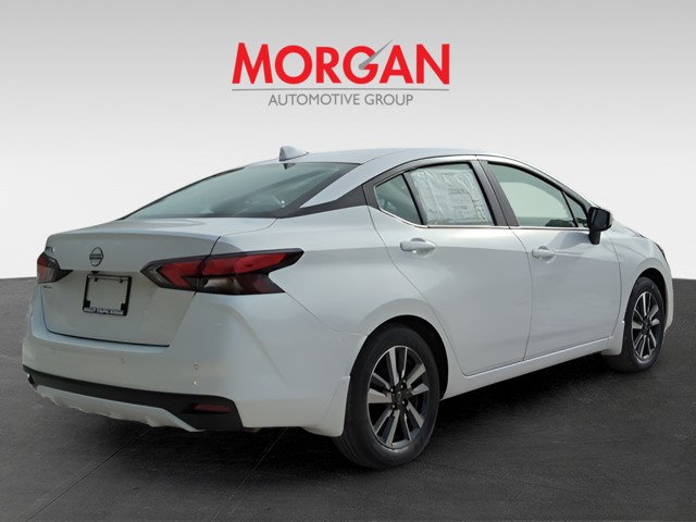 2025 Nissan Versa - Photo 6