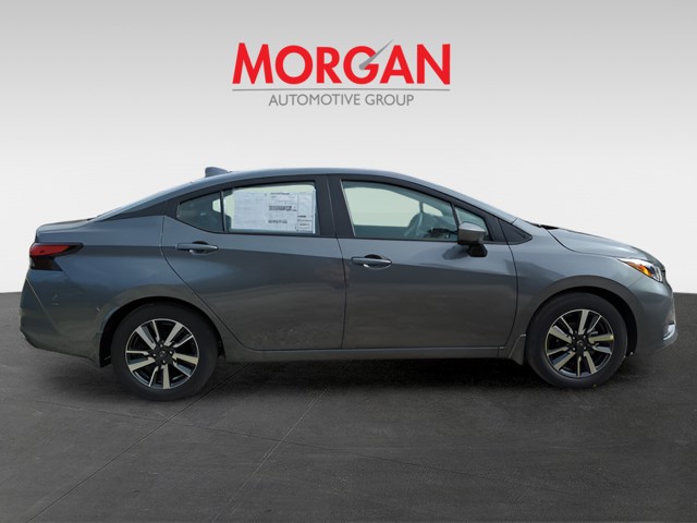 2025 Nissan Versa - Photo 9