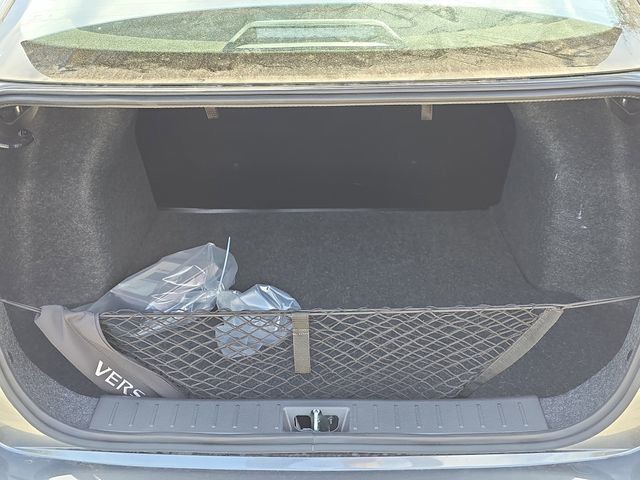 2025 Nissan Versa - Photo 11