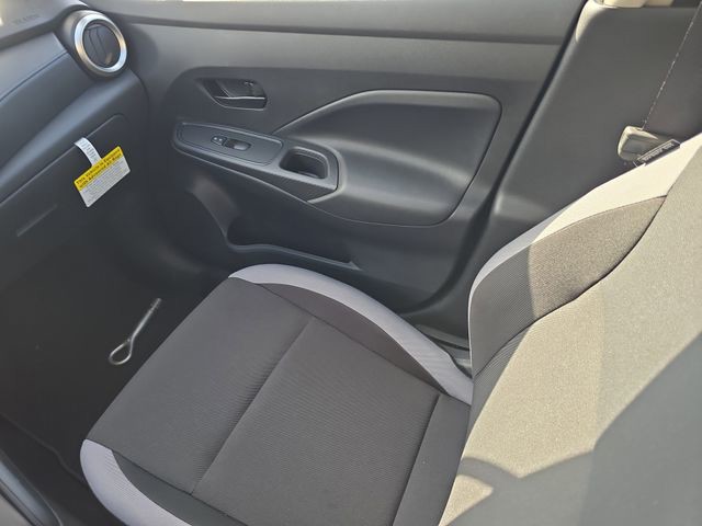 2025 Nissan Versa - Photo 15