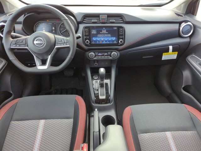 2025 Nissan Versa - Photo 14