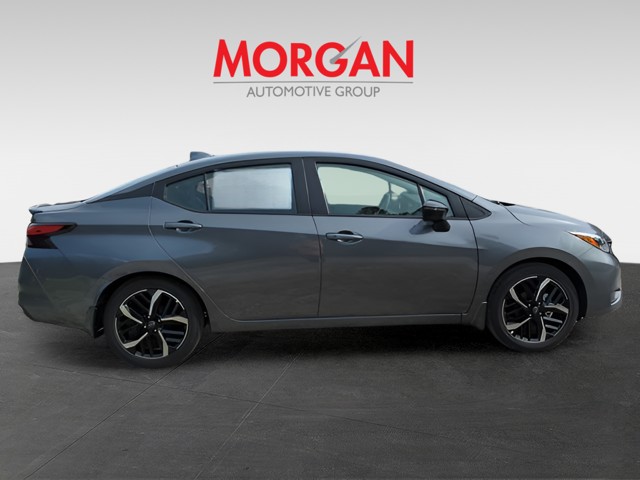 2025 Nissan Versa - Photo 9