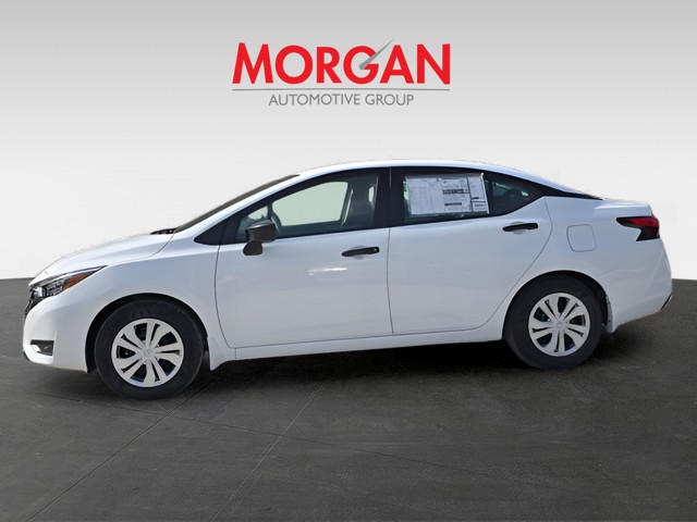 2025 Nissan Versa - Photo 8