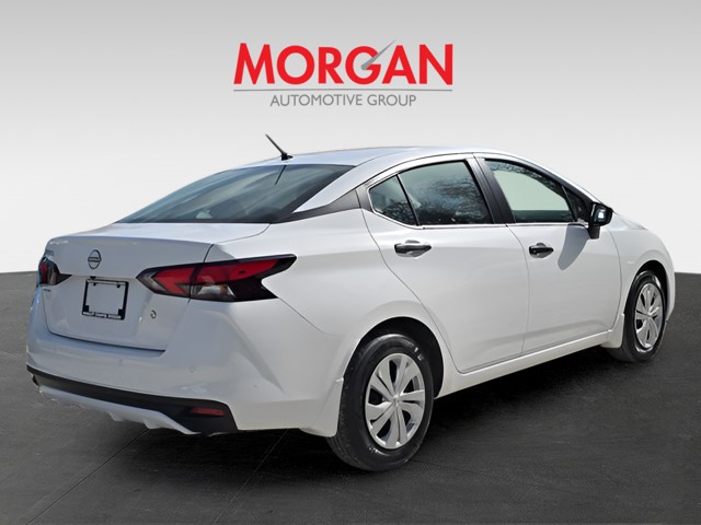2025 Nissan Versa - Photo 6