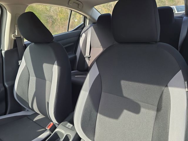 2025 Nissan Versa - Photo 22