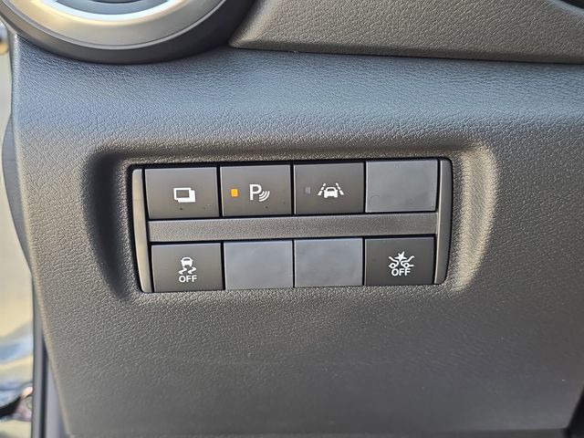 2025 Nissan Versa - Photo 27
