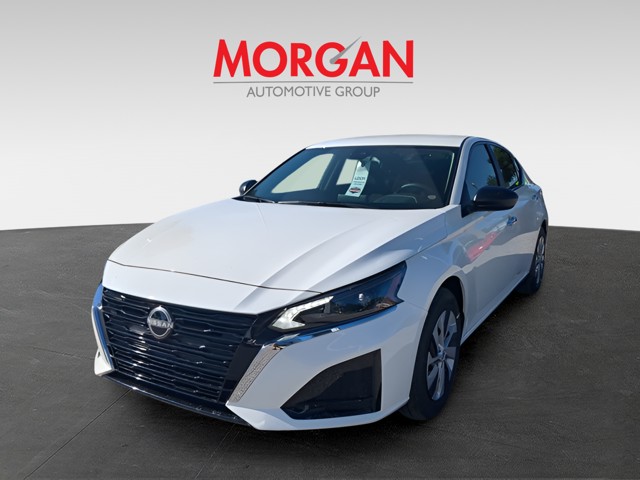 2025 Nissan Altima - Photo 3