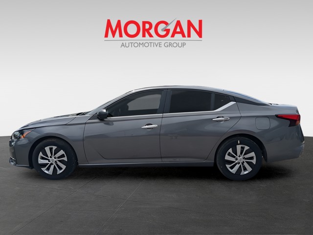 2025 Nissan Altima - Photo 9