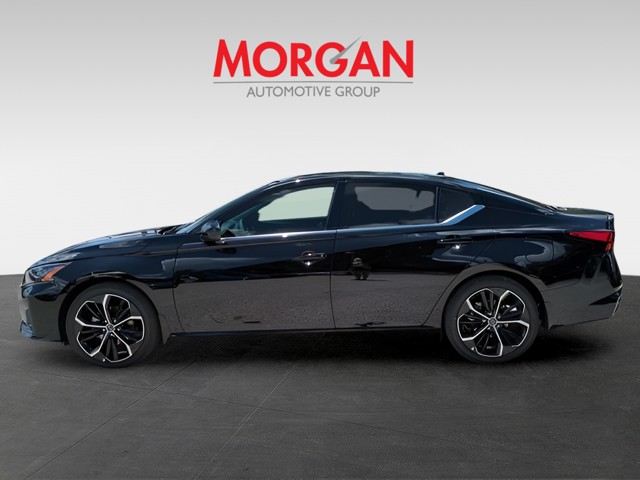 2025 Nissan Altima - Photo 9