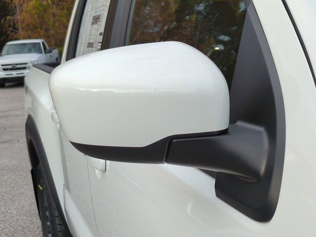 2026 Nissan Frontier - Photo 12