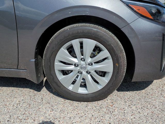 2025 Nissan Sentra - Photo 11