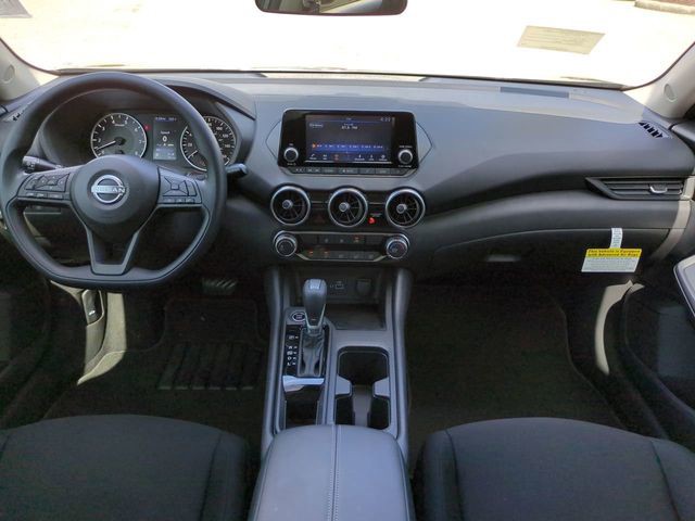 2025 Nissan Sentra - Photo 13