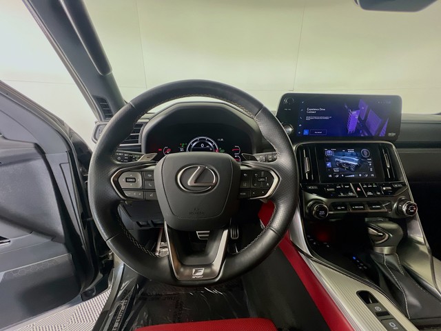 2024 Lexus LX - Photo 14