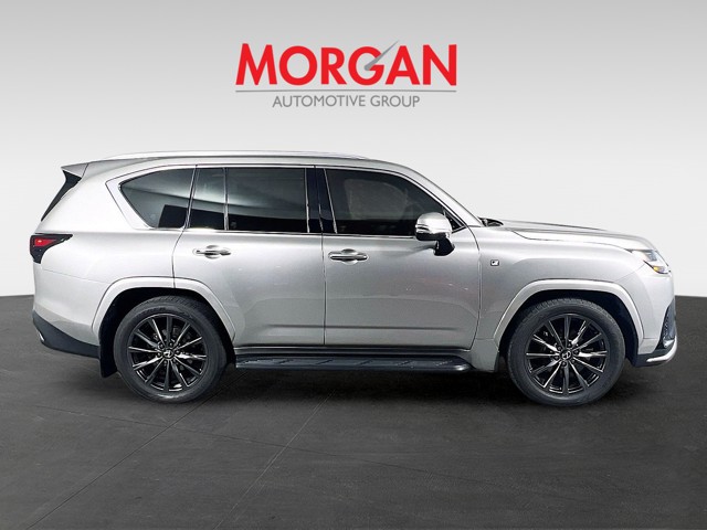 2024 Lexus LX - Photo 9