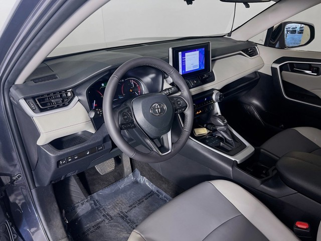 2024 Toyota RAV4 - Photo 11