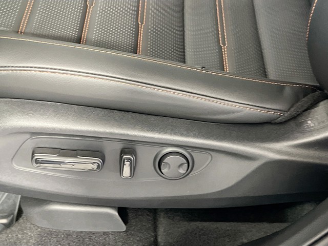 Used 2025 Honda CR-V Sport-L with VIN 7FARS6H88SE060650 for sale in Tampa, FL