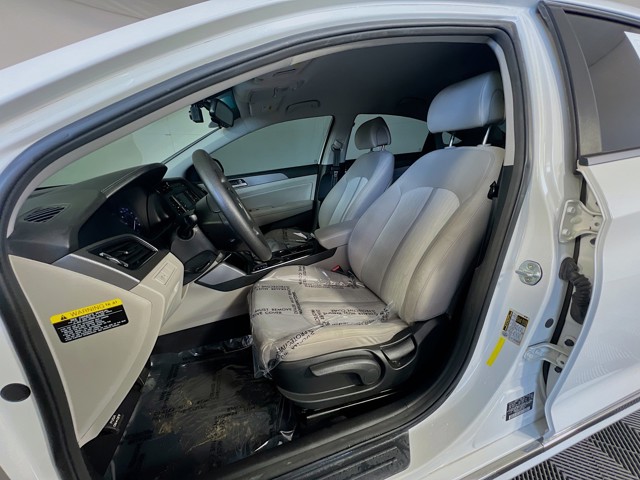 2016 Hyundai Sonata Hybrid - Photo 13