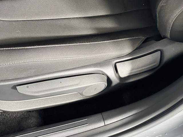 2024 Hyundai Elantra - Photo 12