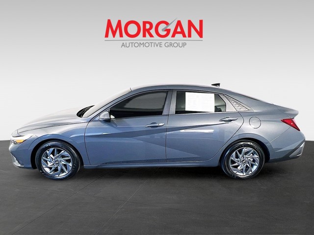 2024 Hyundai Elantra - Photo 7
