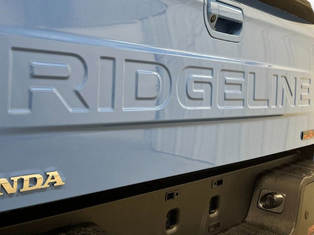 2025 Honda Ridgeline - Photo 8