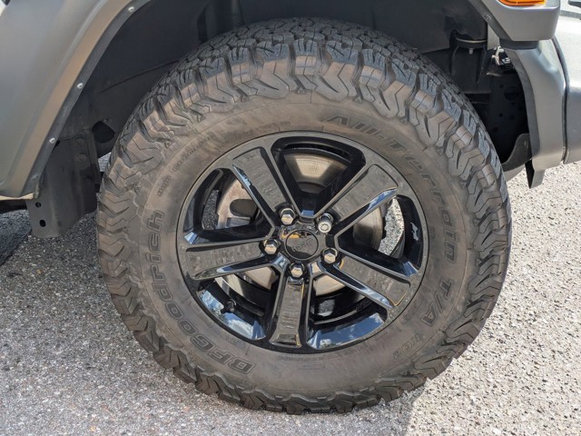 2022 Jeep Wrangler - Photo 10