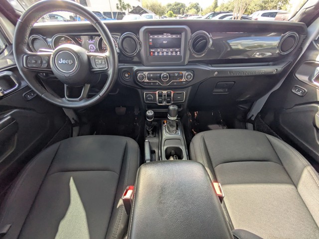 2022 Jeep Wrangler - Photo 13