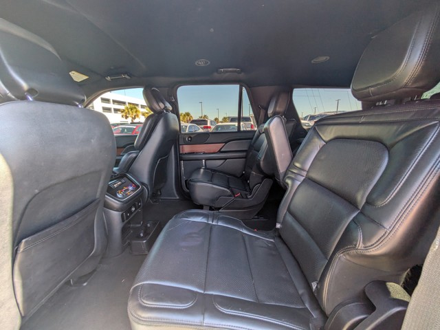 2021 Lincoln Navigator - Photo 11