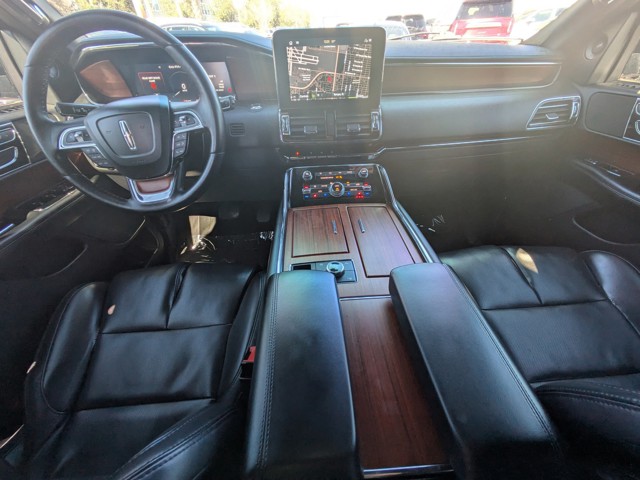 2021 Lincoln Navigator - Photo 12
